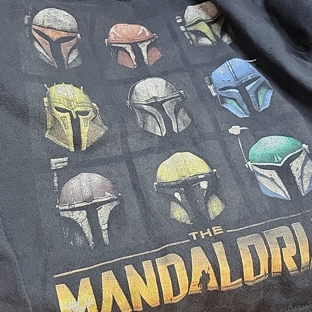 2030 Star Wars The Mandalorian Faded Black Tee Smalk Short Sleeve - Picture 3 of 5